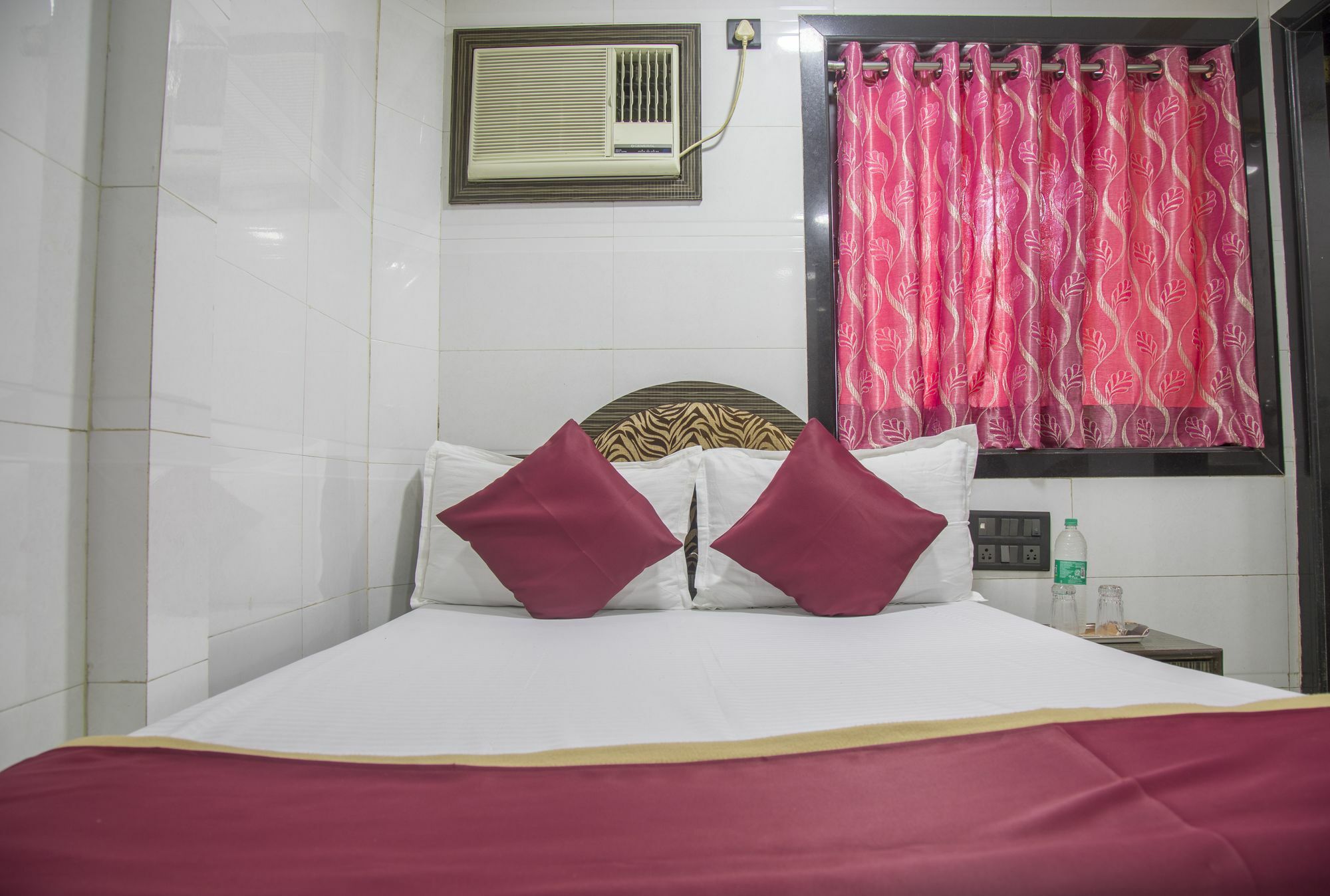 Relax Guest House Bombay Exterior foto